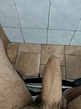 Snapshot of RedEpicl chatting on 09.16.25 RedEpicl online show from 09.16.25