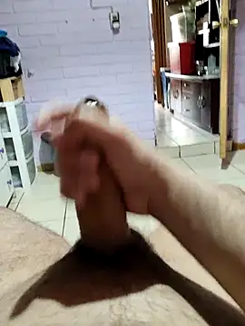 Snapshot of RedEpicl chatting on 11.20.25 RedEpicl online show from 11.20.25