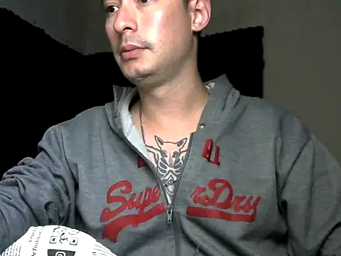 Snapshot of vampireathome chatting on 09.16.25 vampireathome online show from 09.16.25