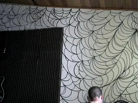 Snapshot of vampireathome chatting on 12.04.25 vampireathome online show from 12.04.25