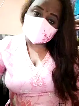 Snapshot of dolly_telugu01 chatting on 03.05.25 dolly telugu01 online show from 03.05.25