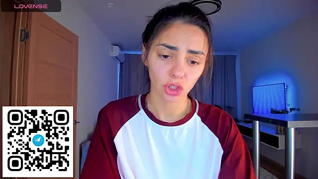 EmiliaZen online show from 11.03.25