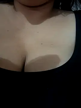 Snapshot of daianaspencer chatting on 09.09.25 daianaspencer online show from 09.09.25