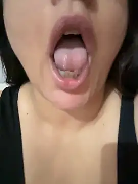 Snapshot of daianaspencer chatting on 09.24.25 daianaspencer online show from 09.24.25