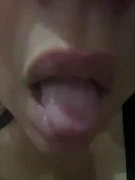 Snapshot of daianaspencer chatting on 11.22.25 daianaspencer online show from 11.22.25