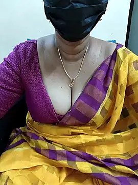 Snapshot of niiveditha chatting on 02.20.25 niiveditha online show from 02.20.25