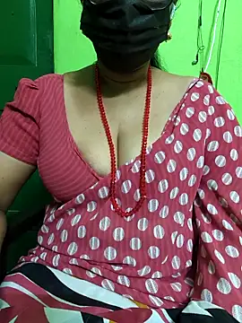 Snapshot of niiveditha chatting on 03.02.25 niiveditha online show from 03.02.25