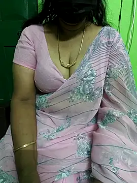 Snapshot of niiveditha chatting on 03.20.25 niiveditha online show from 03.20.25