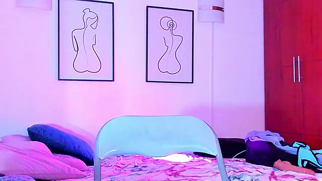 Snapshot of Tatianaa@xh chatting on 02.10.25 Tatianaaxh online show from 02.10.25