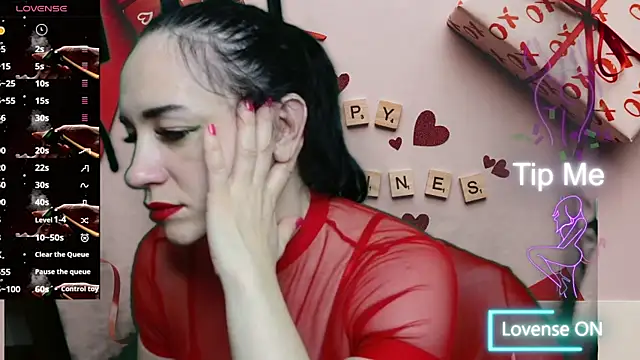 Snapshot of FetishLady89 chatting on 02.14.26 FetishLady89 online show from 02.14.26