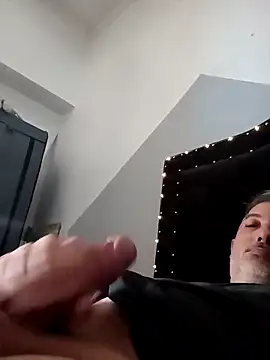 Snapshot of Sexyguycumming chatting on 03.14.25 Sexyguycumming online show from 03.14.25