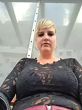 Sexybiene969 online show from 09.14.25