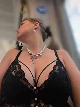 Sexybiene969 online show from 04.16.26