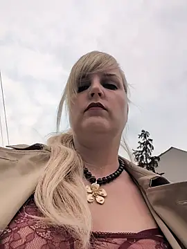 Sexybiene969 online show from 04.19.26