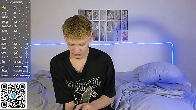 Snapshot of Julian_wins chatting on 02.21.26 Julian wins online show from 02.21.26