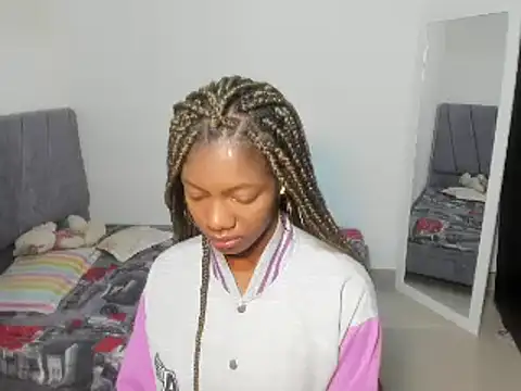 enyelsalas2 online show from 11.21.25