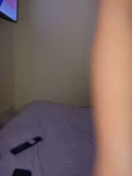 Laura-Khalifa online show from 11.23.25