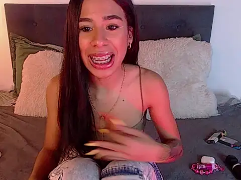 Snapshot of melissa_becraft chatting on 10.19.25 melissa becraft online show from 10.19.25