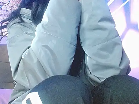 Snapshot of melissa_becraft chatting on 12.01.25 melissa becraft online show from 12.01.25