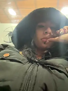 Snapshot of melissa_becraft chatting on 12.22.25 melissa becraft online show from 12.22.25