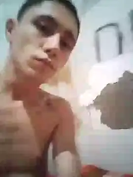 Snapshot of shuelldin chatting on 03.05.25 shuelldin online show from 03.05.25