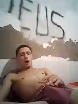 Snapshot of shuelldin chatting on 03.10.25 shuelldin online show from 03.10.25