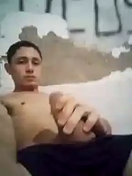 Snapshot of shuelldin chatting on 03.13.25 shuelldin online show from 03.13.25