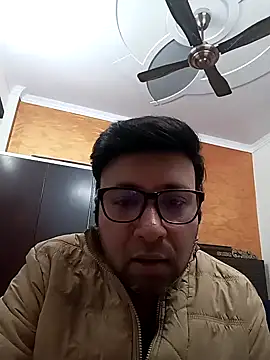 innocentboy1987 online show from 02.13.25