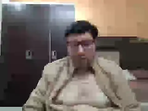 innocentboy1987 online show from 02.18.25