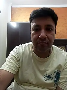 innocentboy1987 online show from 09.09.25