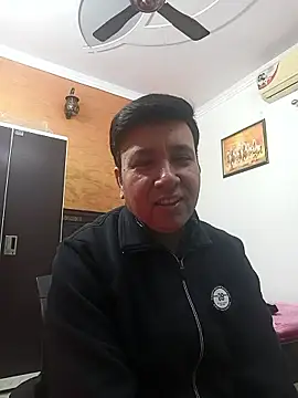 innocentboy1987 online show from 01.12.26