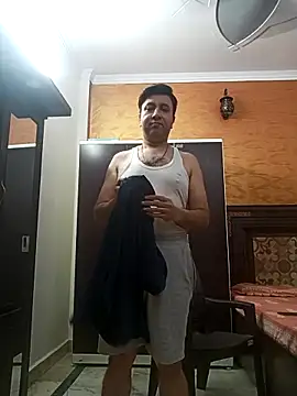 innocentboy1987 online show from 03.11.26