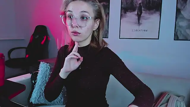 Snapshot of PhilippaAdamas chatting on 02.13.25 PhilippaAdamas online show from 02.13.25