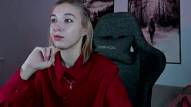 Snapshot of PhilippaAdamas chatting on 02.14.25 PhilippaAdamas online show from 02.14.25