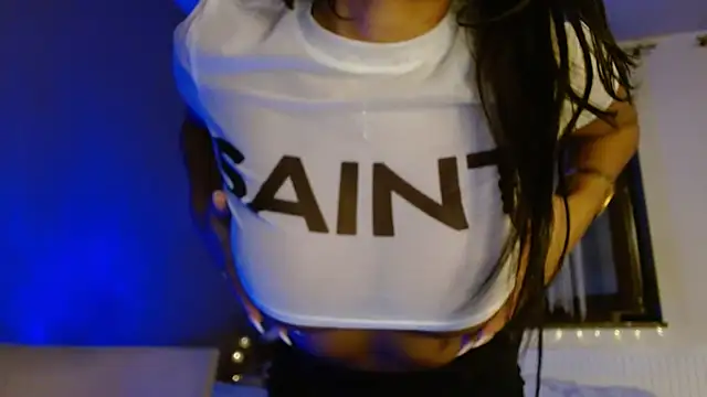 Snapshot of LittleMia_95 chatting on 03.04.25 LittleMia 95 online show from 03.04.25