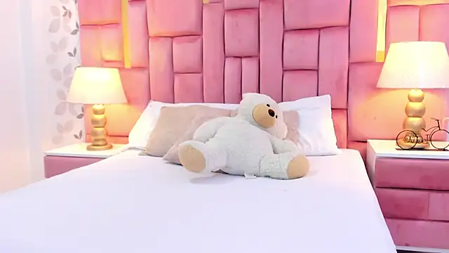 ArianaFranco online show from 04.10.26