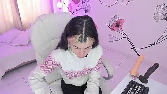 Isabela Fiorelli online show from 10.07.25