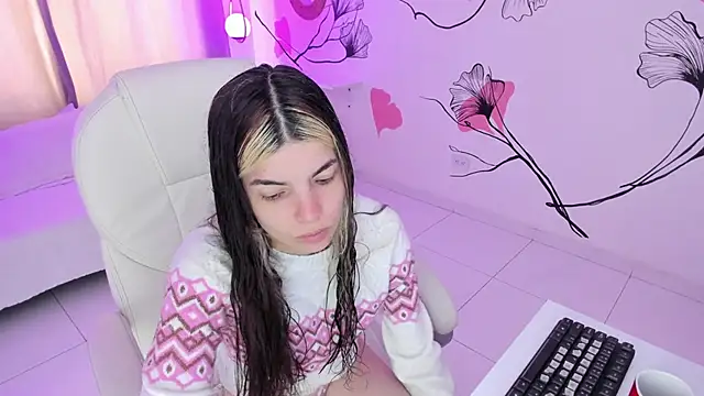 Isabela Fiorelli online show from 10.10.25