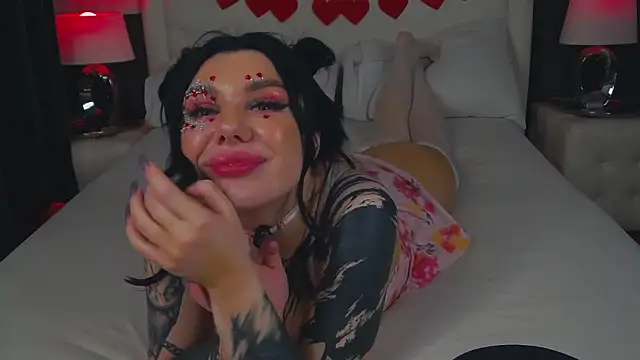 MaeveMoon online show from 02.15.26