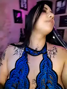 Snapshot of cherryy_bombshelll chatting on 11.12.25 cherryy bombshelll online show from 11.12.25