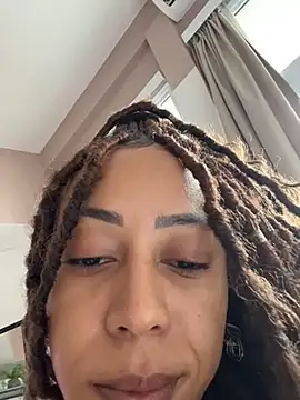 Snapshot of dianagolley420 chatting on 02.07.25 dianagolley420 online show from 02.07.25