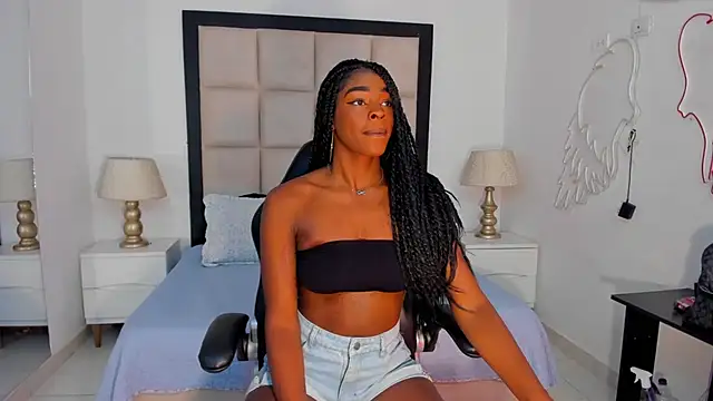 Snapshot of Zoe_CarterX chatting on 09.16.25 Zoe CarterX online show from 09.16.25