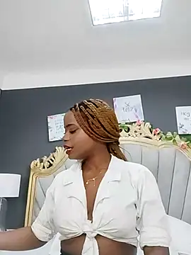 LindaBird online show from 03.22.25