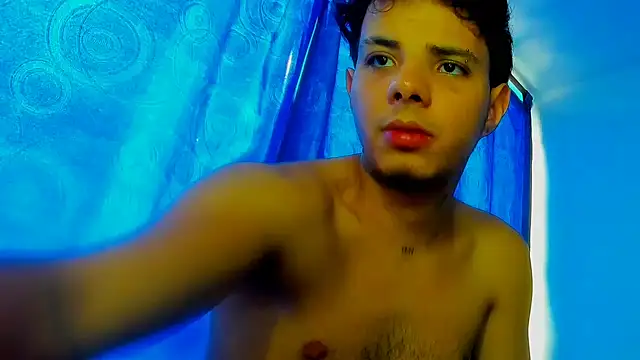 Snapshot of Alessandro_1610 chatting on 12.13.25 Alessandro 1610 online show from 12.13.25