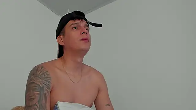 hugosan12 online show from 02.18.25