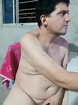 Snapshot of PECHO100 chatting on 02.09.25 PECHO100 online show from 02.09.25