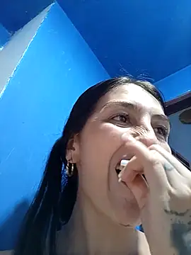 single mother indecent online show from 11.03.25