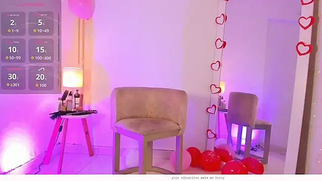 Snapshot of Emylyjonhs chatting on 02.20.26 Emylyjonhs online show from 02.20.26