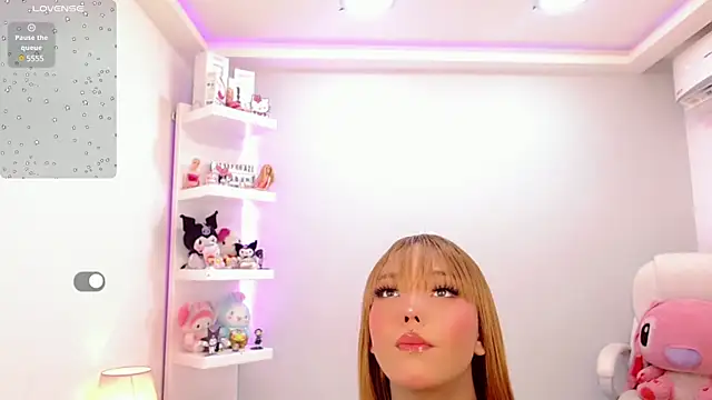 Snapshot of LisaHadidd chatting on 02.14.25 LisaHadidd online show from 02.14.25