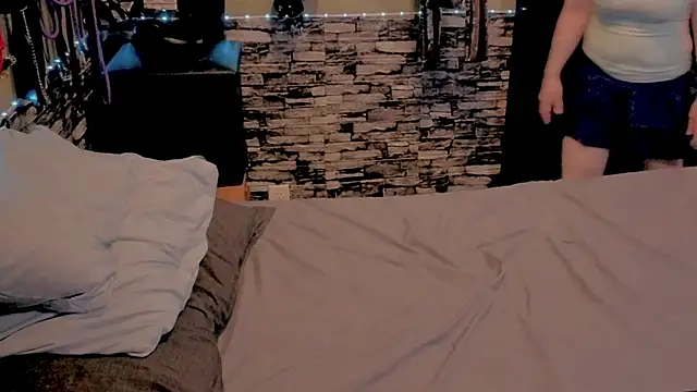 Snapshot of Scarlett_Switch chatting on 09.26.25 Scarlett Switch online show from 09.26.25